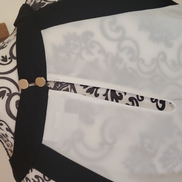 New York & Company Woman's Top EUC - Picture 5 of 7